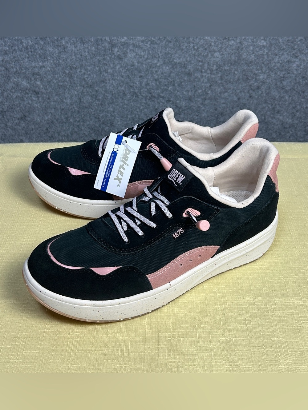 DREW Hobby Women’s 10 Black & Pink Step-In Walking Sneakers Sensitive Feet New